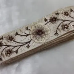 インド刺繍リボン半ロール４m