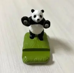 パンダ　スマホスタンド　フィギュア