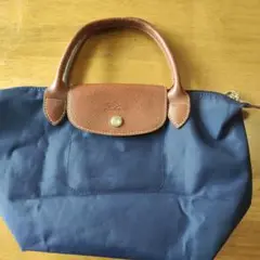 Item thumbnail for item aaea5ca5-517c-4ab8-b2df-8d3dd20bc6c9