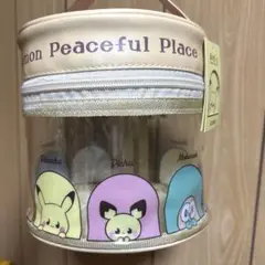 ポケピース　スリーコインズ筒型ポーチ