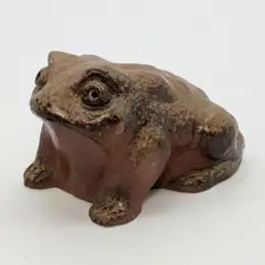 備前焼，カエルの彫刻付き陶器 備前焼，カエルの彫刻付き陶器