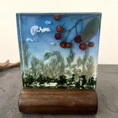 レジンアート 「 暮れかけた景色 月とノイバラ 」植物のオブジェ 情景レジン