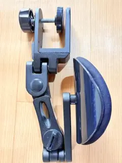 エルゴノミクスアームレスト