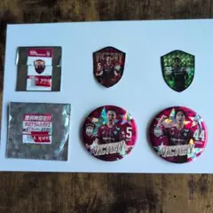 ヴィッセル神戸　勝利時限定缶バッジ＆ホログラムステッカー4点セット