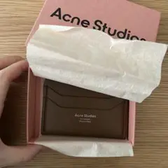 acne studiosカードケース