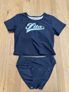 《極美品》Fila ブラック セパレート水着 ラッシュガード 女児