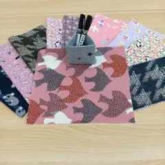 ★A989★ カットクロス/プリント生地/国産/25cm×25cm/10点