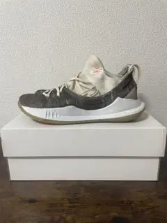 CURRY5 UNDER ARMOUR SC