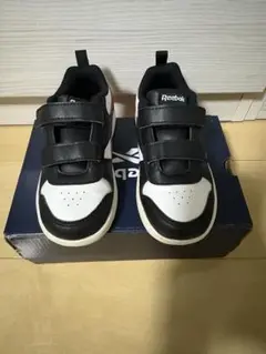 Reebok スニーカー ベルクロ ホワイト/ブラック/レッド