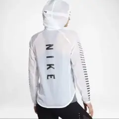 NIKE ナイロン シアー ハーフジップパーカー
