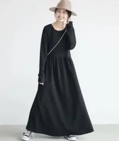 エンボス加工ウエストギャザーフレアワンピース