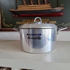 Item thumbnail for item d65af1b8-13e1-42d6-861d-e570e991f7c3