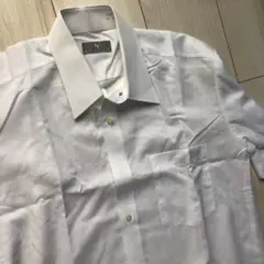 カッターシャツ　白