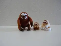羊毛フェルトの置物 「ナマケモノ親子_３」