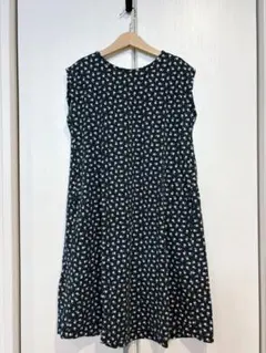 ユニクロ花柄 ノースリーブ ワンピース 150cm