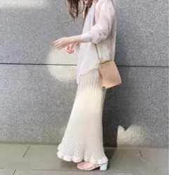 クリーム　アイボリー　ニット ロングスカート