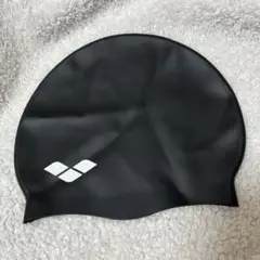 黒 シリコン スイムキャップ ロゴ入り