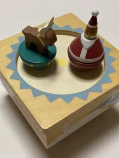 サンタとトナカイが踊るオルゴール
