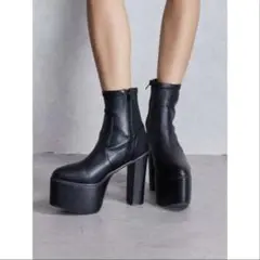 Item thumbnail for item 3b9908bc-de6a-4cff-a9df-8f518cd39638