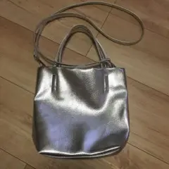 シルバー ショルダーバッグ