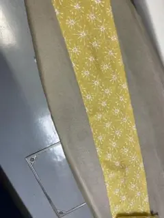 半衿　黄色