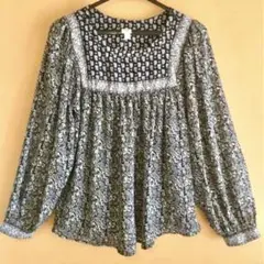 トップス新品未使用GAP ボヘミアンスタイル 長袖ブラウス 黒白