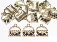 Item thumbnail for item e7747a5f-b062-450b-a21d-1fa3eb7c8b89