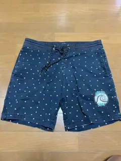 クイックシルバー ショートパンツ (ネイビー 星柄) サイズ30