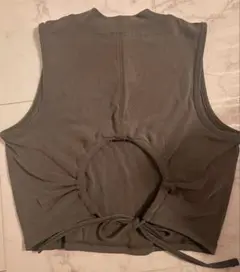lululemon トップス クロップド丈　2度着用