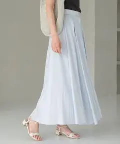 【新品タグ付き】ELURA セミシアボリュームスカート