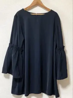 美品 ブラウス フリル ネイビー LL
