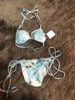 新品リエンダスエルタriendasueltaオフホワイト×緑花柄Fビキニ水着