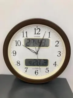 美品　CITIZEN 掛時計 電波時計 スワロフスキー　型番4ZN404AZ 美品 CITIZEN 掛時計 電波時計 スワロフスキー 型番4ZN404AZ