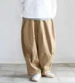 and quatre タックパンツ　ベージュ　日本製　サマンサモスモス