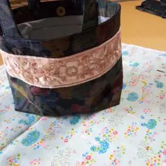 多色トートバッグ刺繍装飾付き