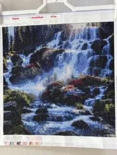 ダイヤモンドアート完成品　約25×25（余白含まず）丸
