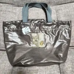 新品✩.*˚メタリック ランチバッグ