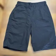 crocs 黒 ハーフパンツ