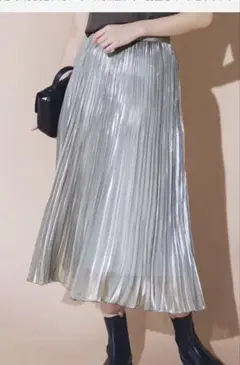 着用一回美品23区シャイニー プリーツスカート