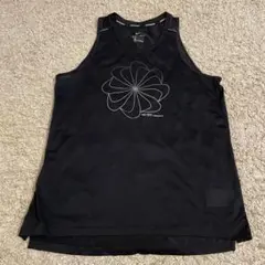 ナイキNike Dri-FIT ブラック ランニングタンクトップシャツ L