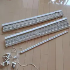 ホワイト ブラインド（75cm） 取り付け金具付き