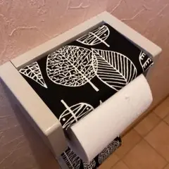 3108【2点100円、3点200円引き】リーフ柄トイレットペーパーカバー
