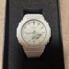 美品G-SHOCK GMA-S2100 ホワイト