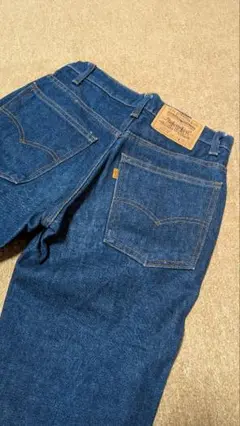 Item thumbnail for item fc031e26-a4c5-4999-8f96-0568920f3ca9