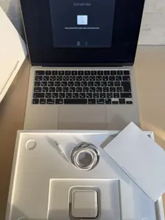 MacBook Air M2 2022（メモリ16GB / 256GB）