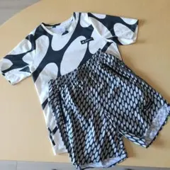 adidas marimekkoセットアップ