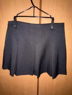 GU黒のプリーツスカート サイドファスナー付き