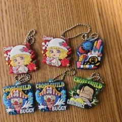 ONE PIECEのキャラクターのアクリルキーホルダーセット