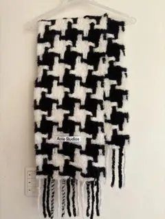 Item thumbnail for item cfe7838c-6014-4601-8180-fc68e3adf476