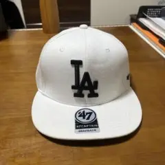 47 CAPTAIN LAロゴ ホワイトキャップ